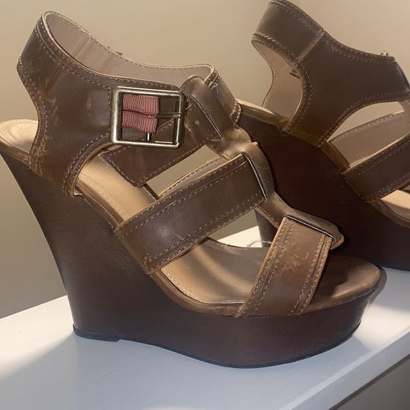 Wedges - Picture 2 of 4